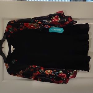 NWT Pioneer Woman blouse